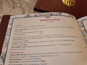 Vegan options clearly marked on menu at Tante Tilly in Roermond