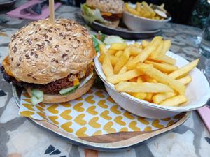 Burger and fries at Tante Tilly in Roermond