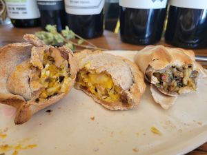 Quinoa, sweet corn and vegetables at O Momento - Casa de Empanadas in Lisbon