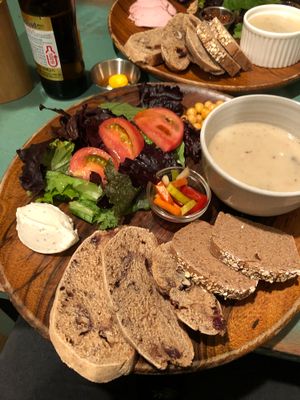 Vegan plate at Cafe Sukkara - 수카라 in Seoul