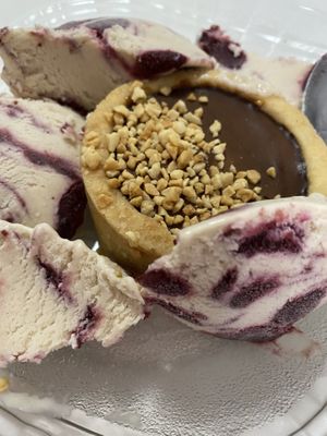 With Snickers Cookie  at Cozinha Da Graci in Sao Paulo