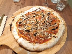 Pizza Funghi at Giulietta - Pizzeria & Cucina Vegana in Lisbon