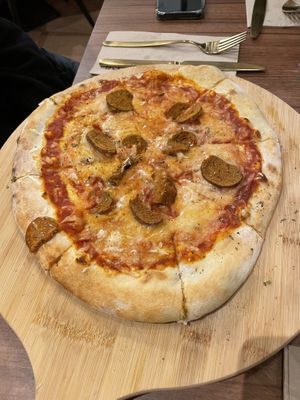Pizza diavola  at Giulietta - Pizzeria & Cucina Vegana in Lisbon