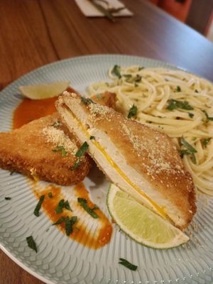 Cotoletta (👎) at Giulietta - Pizzeria & Cucina Vegana in Lisbon