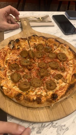 Pizza diavola  at Giulietta - Pizzeria & Cucina Vegana in Lisbon