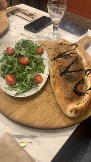 Calzone  at Giulietta - Pizzeria & Cucina Vegana in Lisbon