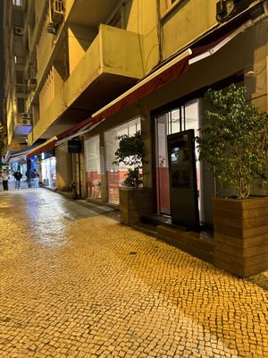 Outside   at Giulietta - Pizzeria & Cucina Vegana in Lisbon