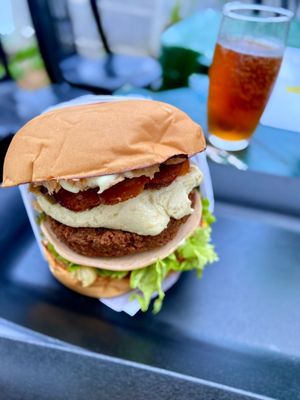 Big burger with a lot of flavor at Veguai in Florianopolis