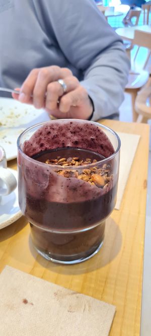 Choco Berry smoothie at Numa Café - AMUN Cafe in Lisbon