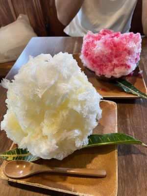   at Taketomi-jima Parlor Ganju-ya  竹富島ぱーらー願寿屋・島宿願寿屋 in Taketomi