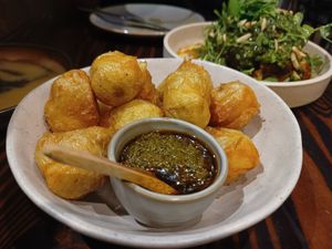 Papas with vegan dips at Pastuso in Melbourne