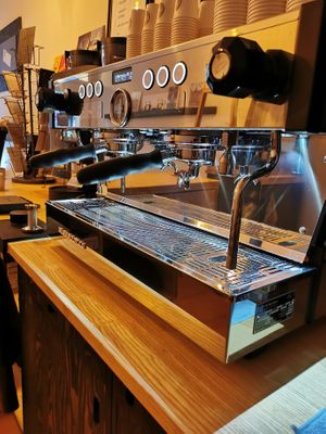 Good coffee needs an excellent coffee machine at Coffee + Matcha Bar in Basel