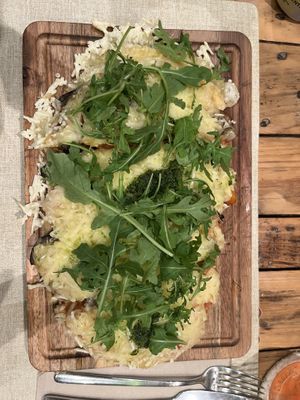 Pinsas vegetables   at Alubia plant power in Mallorca