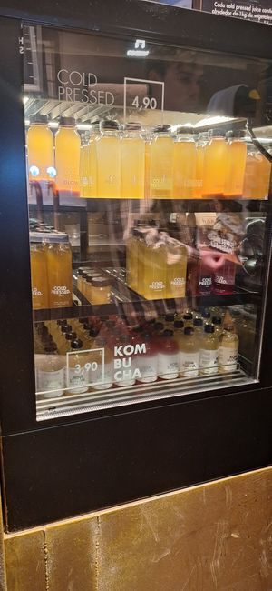  at Honest Greens - Fuencarral in Madrid