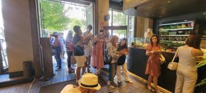 Busy at Honest Greens - Fuencarral in Madrid