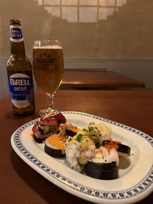 Sampler 2x4, all super tasty. And an NA beer.  at ŠMAK in Bratislava