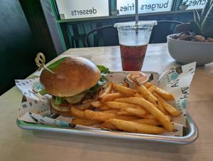burger and small fries (brioche bun and black-bean/sweet-potato patty) and root beer at Earth Aloha Eats in Kihei