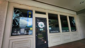 Outside at Earth Aloha Eats in Kihei