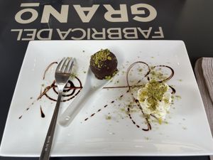 Vegan marzipan ball  at Fabbrica del Grano - Grani Antichi in Milan