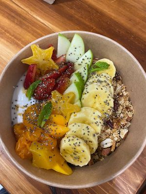 Our fresh dish, La Gran Ola.
natural yogourt, granola coraje, seasonal fruits, chia, and panela syrope. at Coraje Vegan in Medellin
