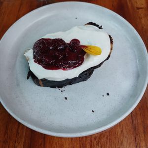 Torta marmolada, 10/10 at Coraje Vegan in Medellin