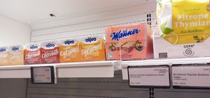 vegane desserts 1€ #Veganuary at Cafeteria Philosophische Fakultät in Dusseldorf