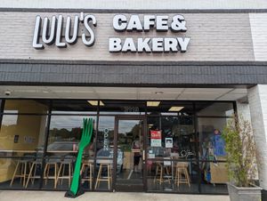 Outside at LuLu's in Memphis