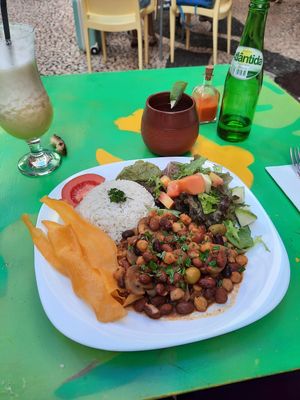 Veganes Curry at MadCuba in Funchal