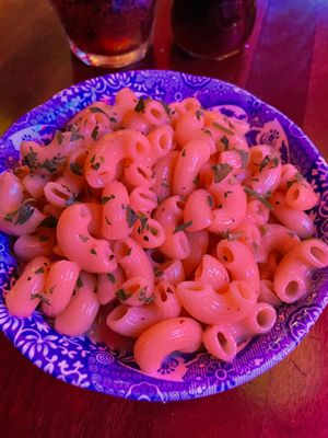 VEGAN MAC'N'CHEESE - creamy oat milk, vegan cheddar, dijon mustard sauce, parsley.

 at Civerinos in Edinburgh