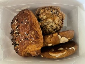 Egg roll croissant, blueberry strudel muffin, and white lotus cookies. LOVE  at Bakers Bench - Pop-up in Los Angeles