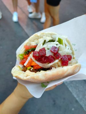  at Maoz - Xavier Privas in Paris