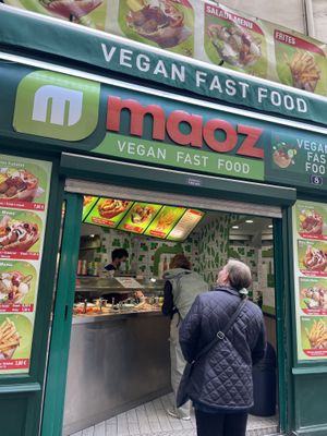   at Maoz - Xavier Privas in Paris