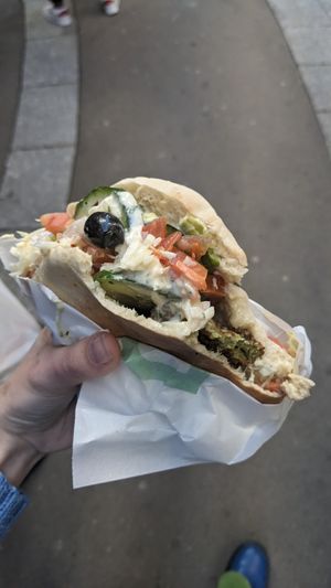  at Maoz - Xavier Privas in Paris