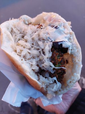 'Maoz Falafel Royal' with hummus & eggplant (8.50€) at Maoz - Xavier Privas in Paris