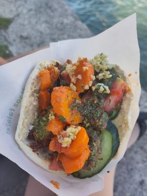  at Maoz - Xavier Privas in Paris