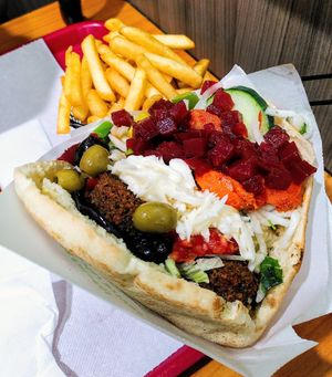Falafel Royal at Maoz - Xavier Privas in Paris