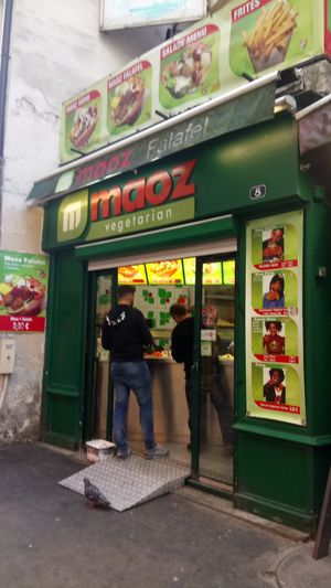 Front at Maoz - Xavier Privas in Paris