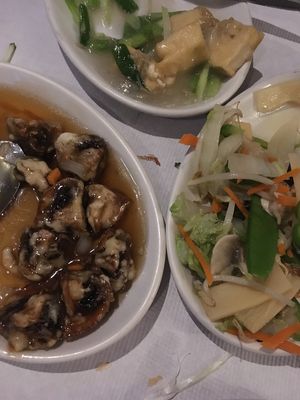 Vegetarian set meal - mains at Yuet Ben in Liverpool