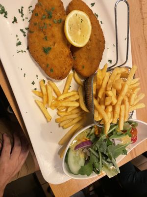 Vegan schnitzel   at Brauhaus Tünnes und Schäl in Cologne
