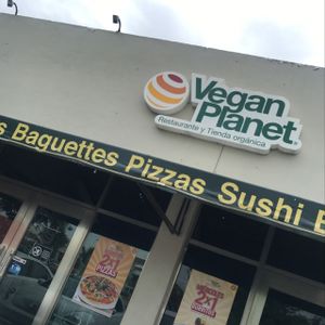 saye's choice  at Vegan Planet in Cancun