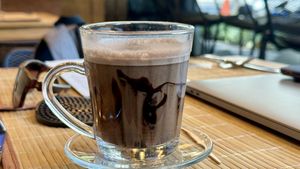 Chestnut milk hot chocolate   at BiO2 Lab in Sao Paulo