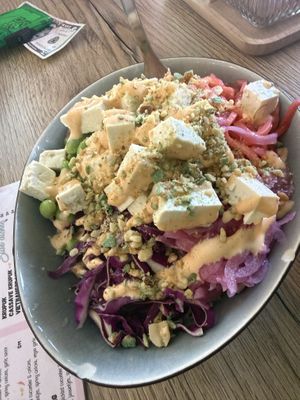 Build your own poke bowl  at Bon Wokkie in Kralendijk