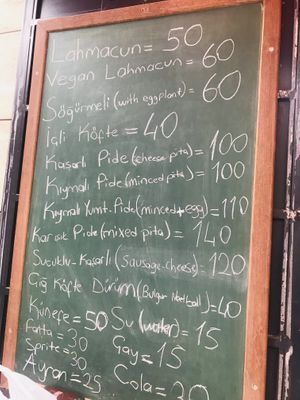 Vegan lahmacun   at Mumhane 32 in Istanbul