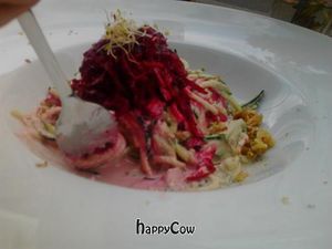 Zucchini vermicelli with beetroot and walnuts at Wind und Wetter in Berlin