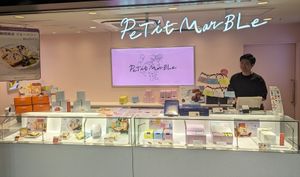Great little Shokupan slice treats / gifts at PeTit MarBLe in Tokyo