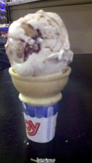  at George's Ice Cream and Sweets in Chicago