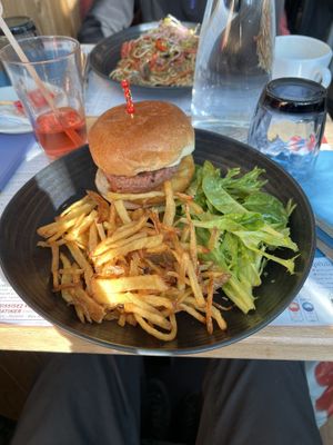 Burger Caron   at Les 3 Vallées Cafe in Moutiers