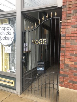 New Hours, storefront at Happy Chicks Bakery in Cincinnati