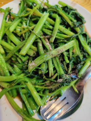 Fried vegetables at Racha in Krabi