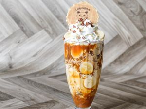 Banoffee sundae - Vegetarian and vegan options available at Lucky Cat Boba in Middlesbrough